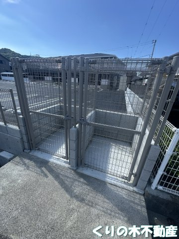 【その他共用部分】 | Farbe | 敷地内ゴミ置き場です