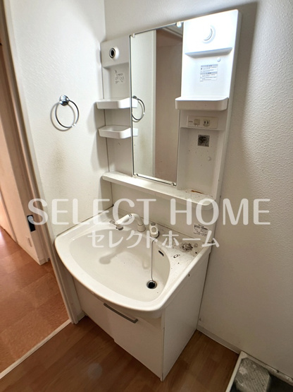 【独立洗面台】 | グラート岡崎 | 朝の支度にも助かる、独立の洗髪洗面化粧台