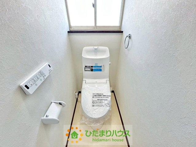 加須市北小浜　中古一戸建てのトイレ