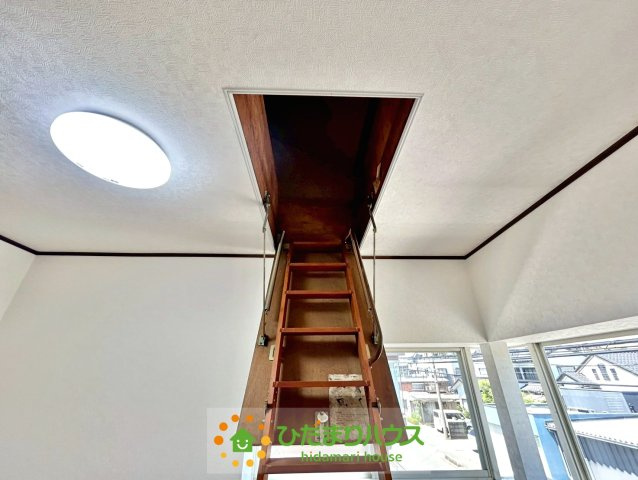 加須市北小浜　中古一戸建ての収納