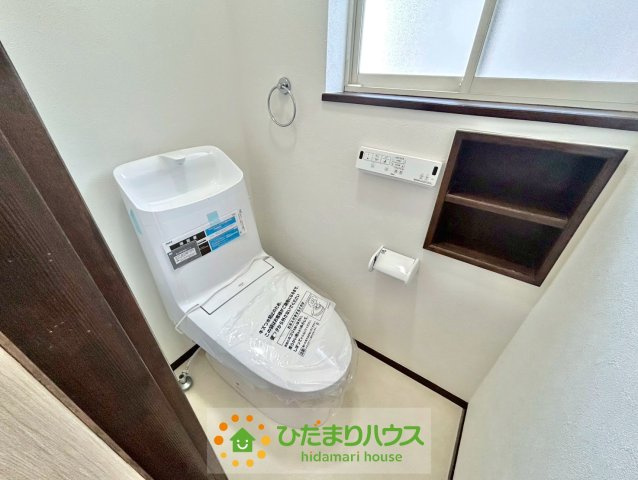 加須市北小浜　中古一戸建てのトイレ