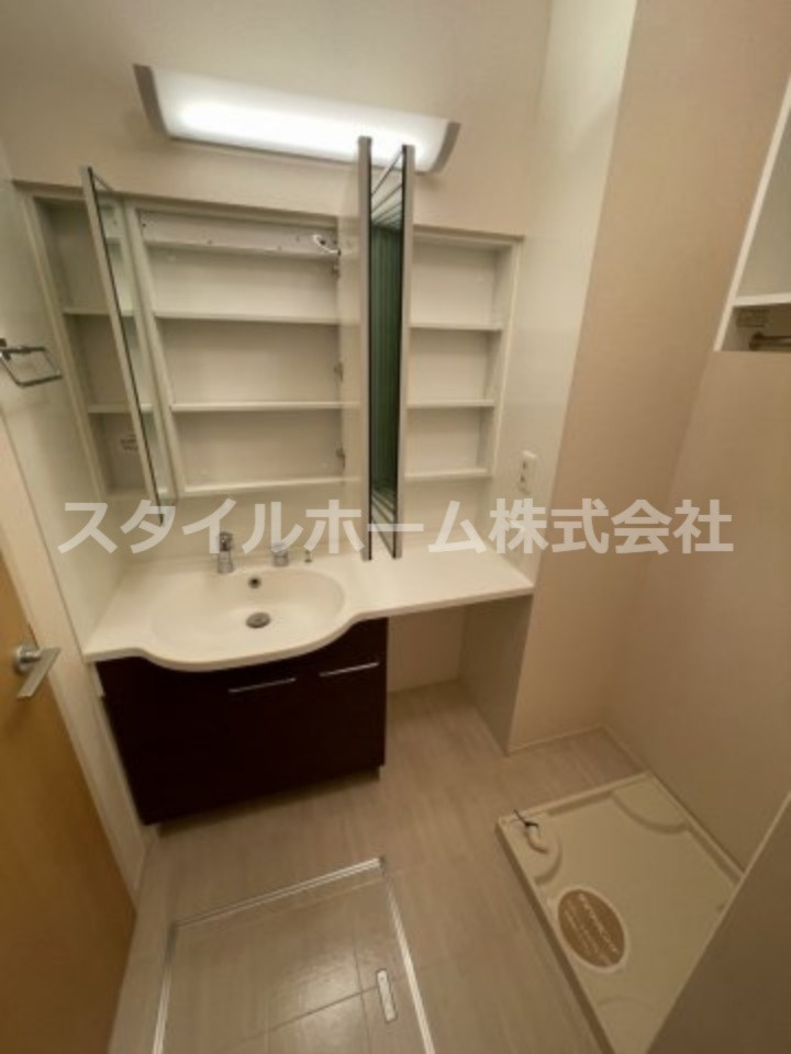 ＤーｒooｍやまはＡの洗面所|忙しい朝には欠かせない洗面所です