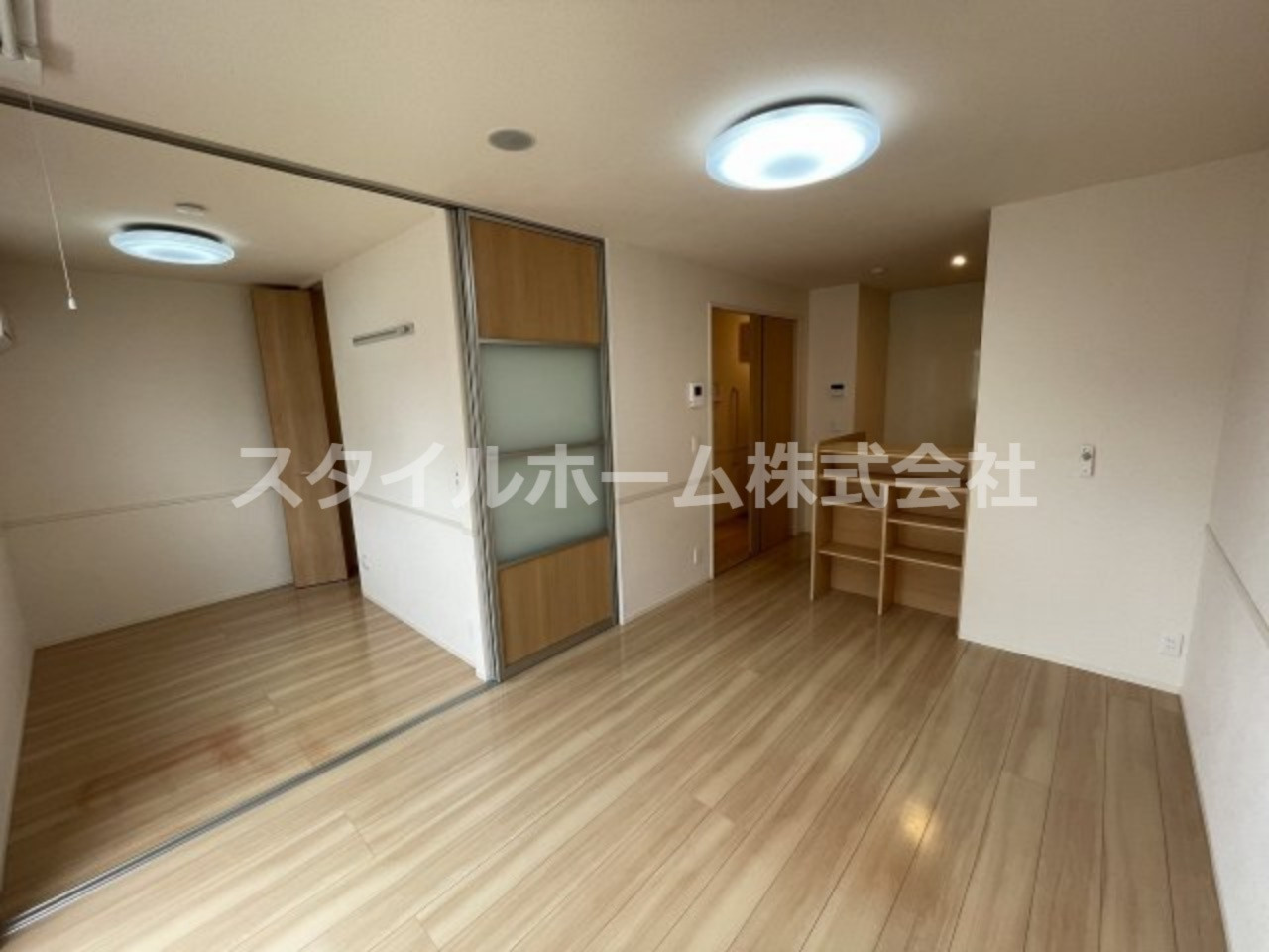 ＤーｒooｍやまはＡの居間・リビング|こちらのリビングで趣味の時間をお楽しみください