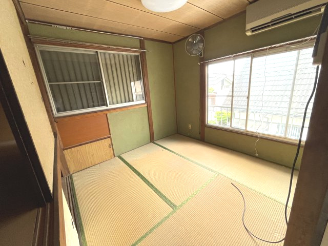 藤岡市上戸塚　中古300の和室
