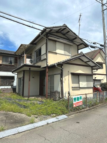 藤岡市上戸塚　中古300の前面道路含む現地写真