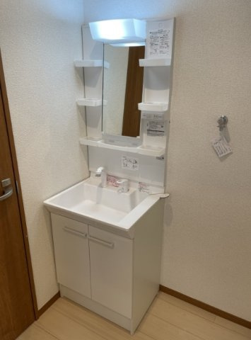 Lapis東大宮の洗面所