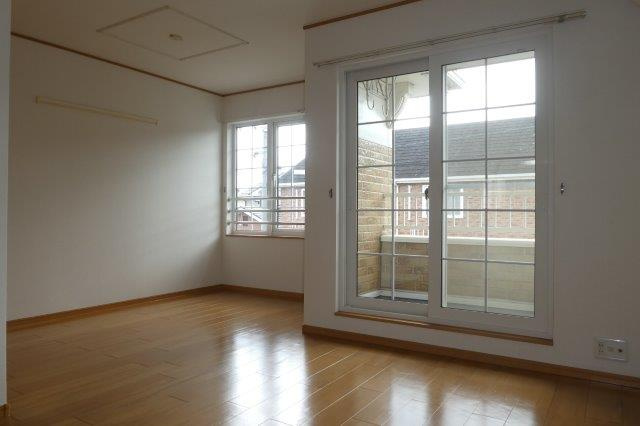 ビッグベアーDの居間・リビング