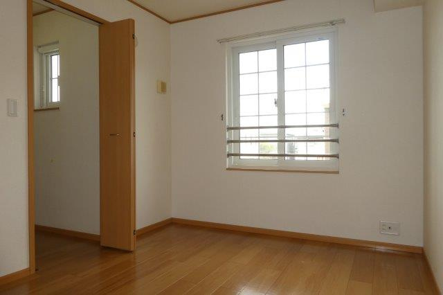 ビッグベアーDの寝室|洋室