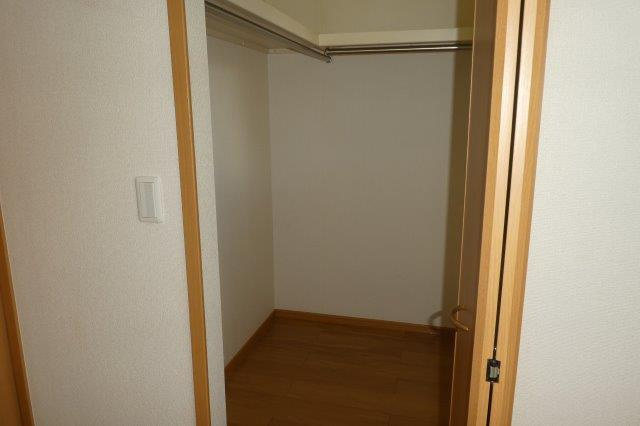 ビッグベアーDの収納|ウォークインクローゼット