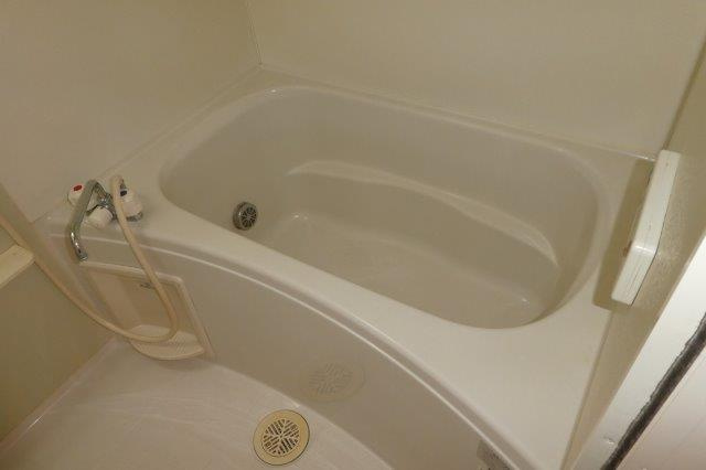 ビッグベアーDの浴室|追い焚きバス