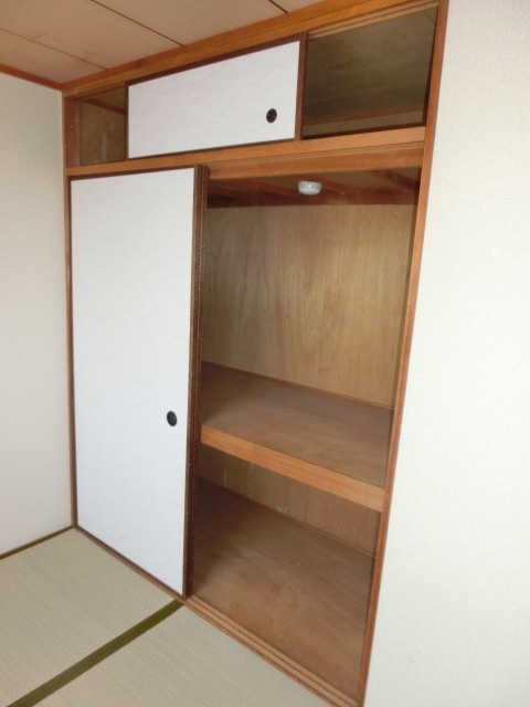 タクティ三津屋の収納