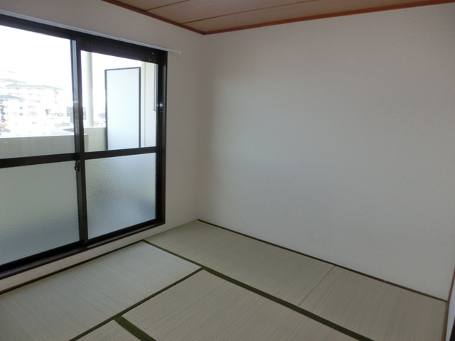 タクティ三津屋の子供部屋