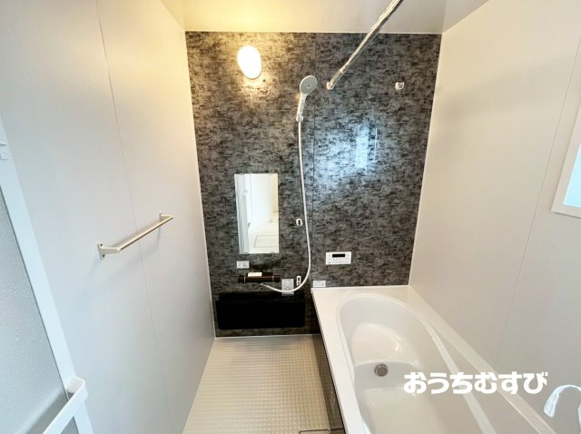 守山区上志段味(全2棟)の浴室