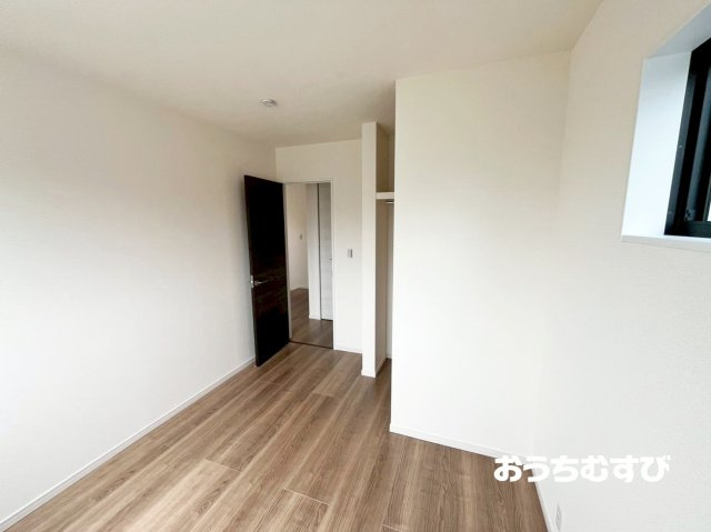 守山区上志段味(全2棟)の洋室