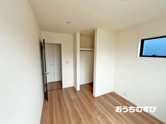 守山区上志段味(全2棟)の洋室