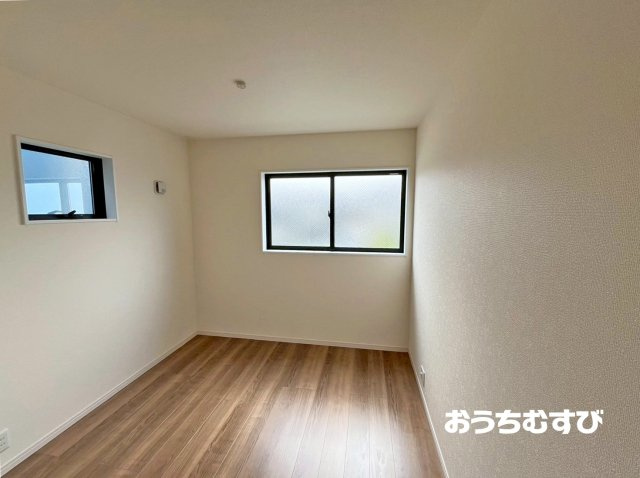 守山区上志段味(全2棟)の洋室