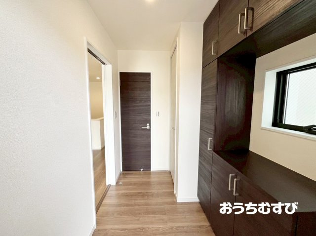 守山区上志段味(全2棟)の玄関