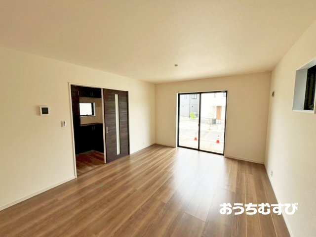 守山区上志段味(全2棟)の居間・リビング