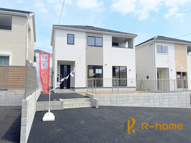 かすみがうら市下稲吉第14-II期　新築戸建て　9号棟の外観|ご予約を頂ければ、『平日』はもちろん『早朝』や『夜間』もご見学可能です♪お気軽にお申し付けください♪