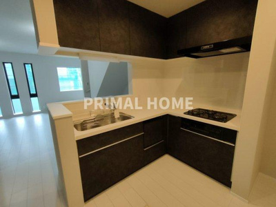 【キッチン】 | 神奈川区沢渡戸建て | 使いやすいL字型キッチンです。