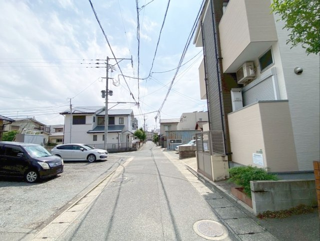《オーナーチェンジ》ベルフィールカレン箱崎のその他|前面道路含む現地写真です！