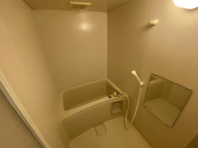 【浴室】 | レオパレス鹿子木ＡＲＥＡⅡ | 設備・仕様は号室により異なる為、現況を優先致します。