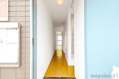 【玄関】 | レオパレス田園 | 設備・仕様は号室により異なる為、現況を優先致します。