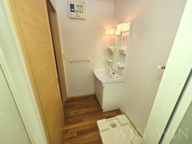 アンベル・ルピナスの洗面所