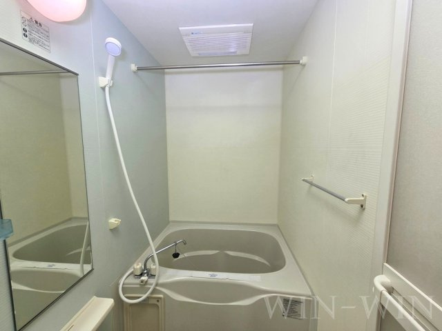 アンベル・ルピナスの浴室