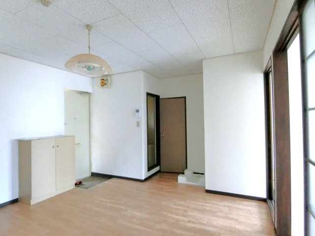 ベルテ東金の居間・リビング