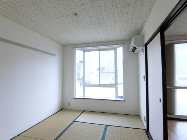 ベルテ東金の和室