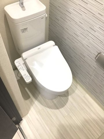 フジパレスＪＲ吹田駅東 のトイレ