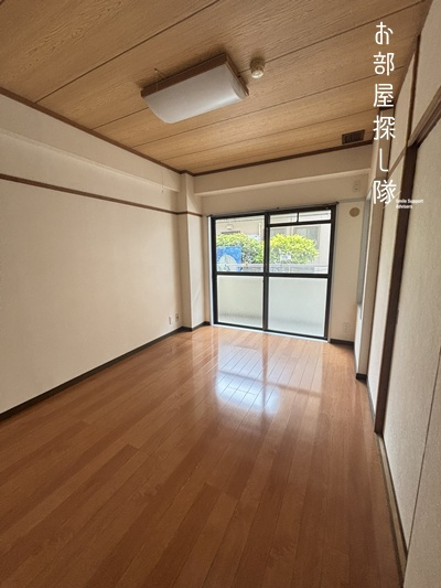 サンハイツミユキの洋室