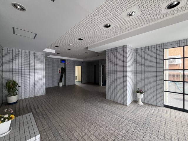 第二グランドール住吉のエントランス