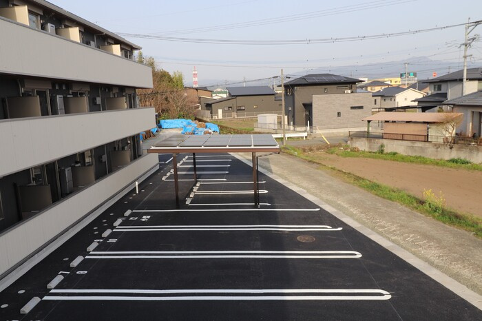 トリシアKの駐車場