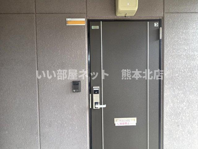 レジデンスフラワーの玄関