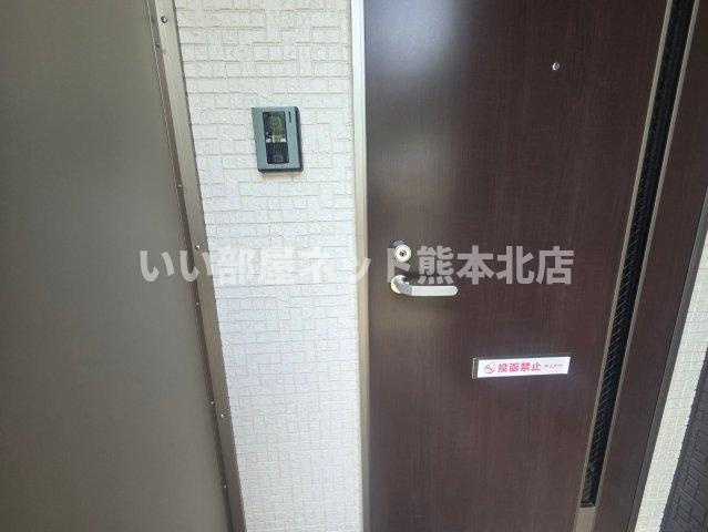 クオーレ津浦町の玄関