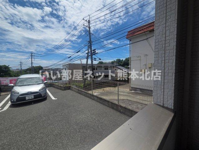 クオーレ津浦町の駐車場
