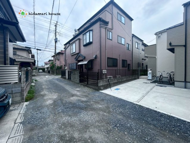 北区東大成町第1期　新築戸建　リナージュ02の前面道路含む現地写真