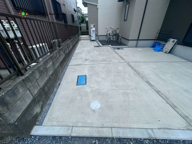 北区東大成町第1期　新築戸建　リナージュ02の駐車場