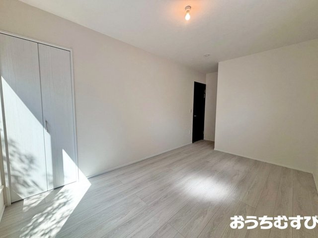 守山区深沢3期(全3棟)の洋室