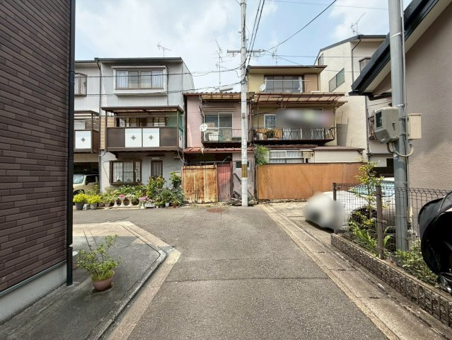 嵯峨野嵯峨ノ段町の前面道路含む現地写真