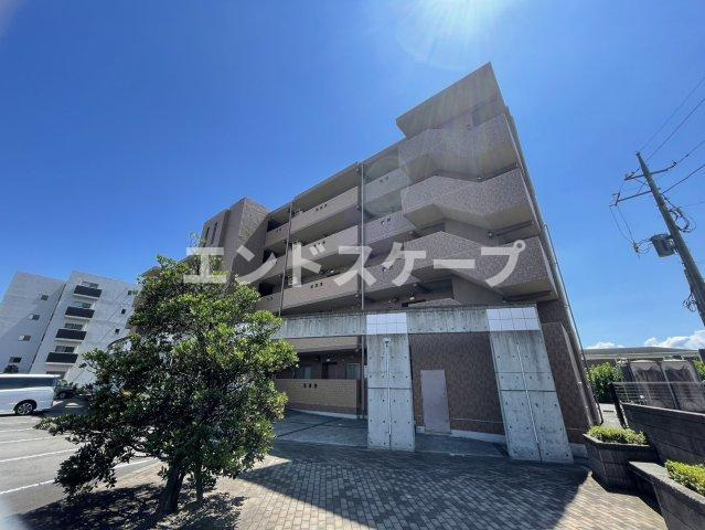 クレサンテーム