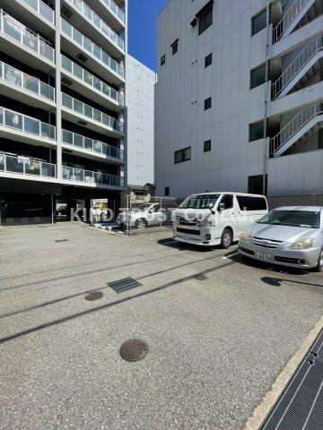 プレサンスロジェOSAKAの駐車場|駐車場です