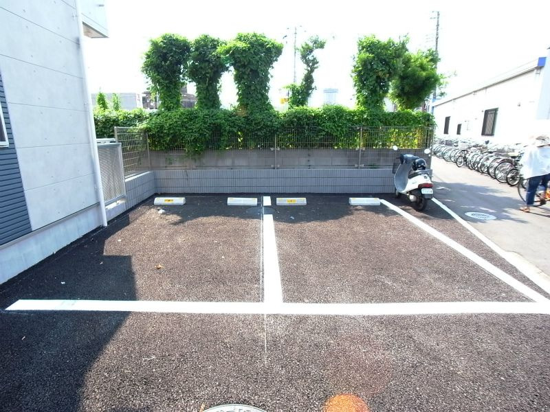 リブリ・il cielo の駐車場