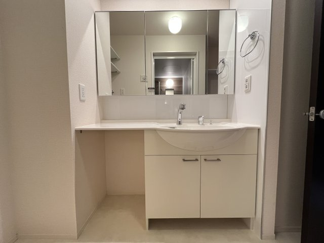 サンロイヤル夕葉の洗面所