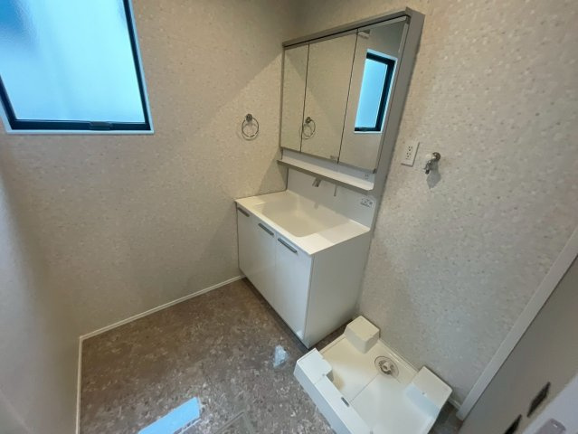 横浜市戸塚区汲沢3丁目 新築戸建て【仲介手数料無料】カースペース2台