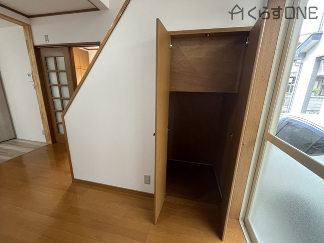【収納】 | 姫路市御立東1丁目／中古戸建 | 階段下収納♪