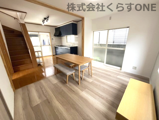 【居間・リビング】 | 姫路市御立東1丁目／中古戸建 | 家具付きでの販売です☆