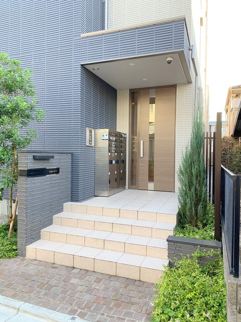 ブリリアント　祖師谷のエントランス|★オートロックエントランス★